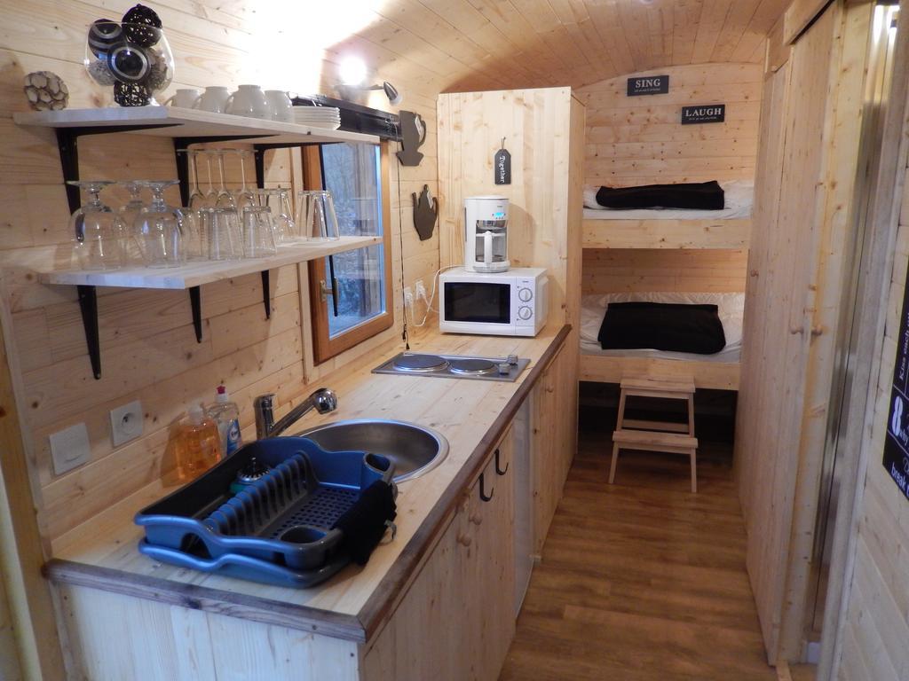 B&B Le 'Ti 'Bou De Refuge Bouillon Bilik gambar