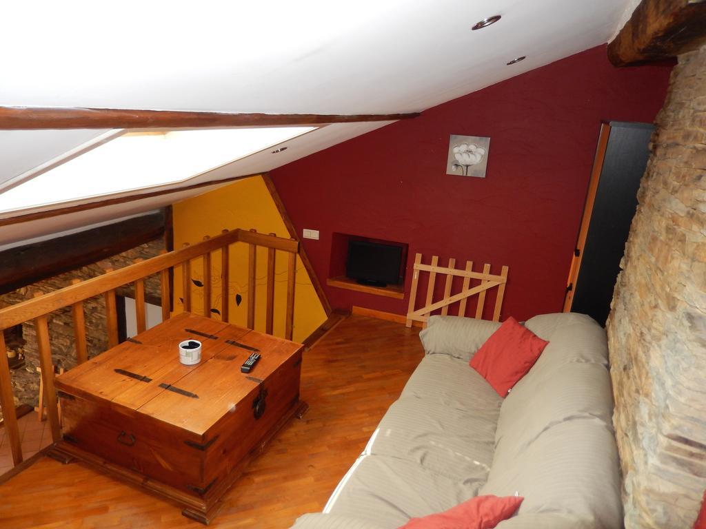 B&B Le 'Ti 'Bou De Refuge Bouillon Bilik gambar